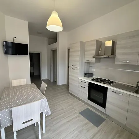 Bianca Trilocale Apartment Foce Varano