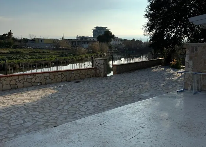 Bianca Trilocale 公寓 *